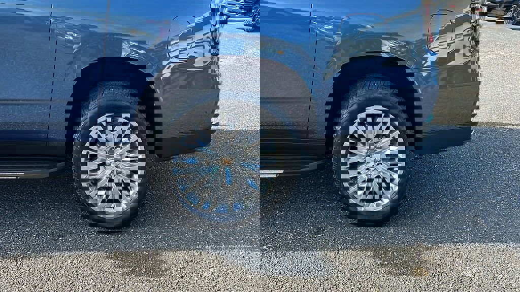 New 2026 Chevrolet Suburban Premier w/ Sun And Tow Package image 9