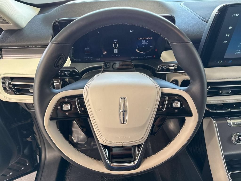 Certified 2026 Lincoln Aviator AWD image 18