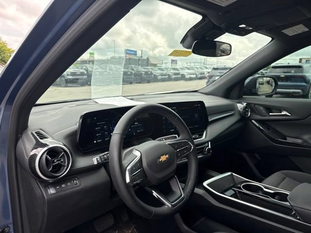 Used 2025 Chevrolet Equinox LT AWD/4WD image 10