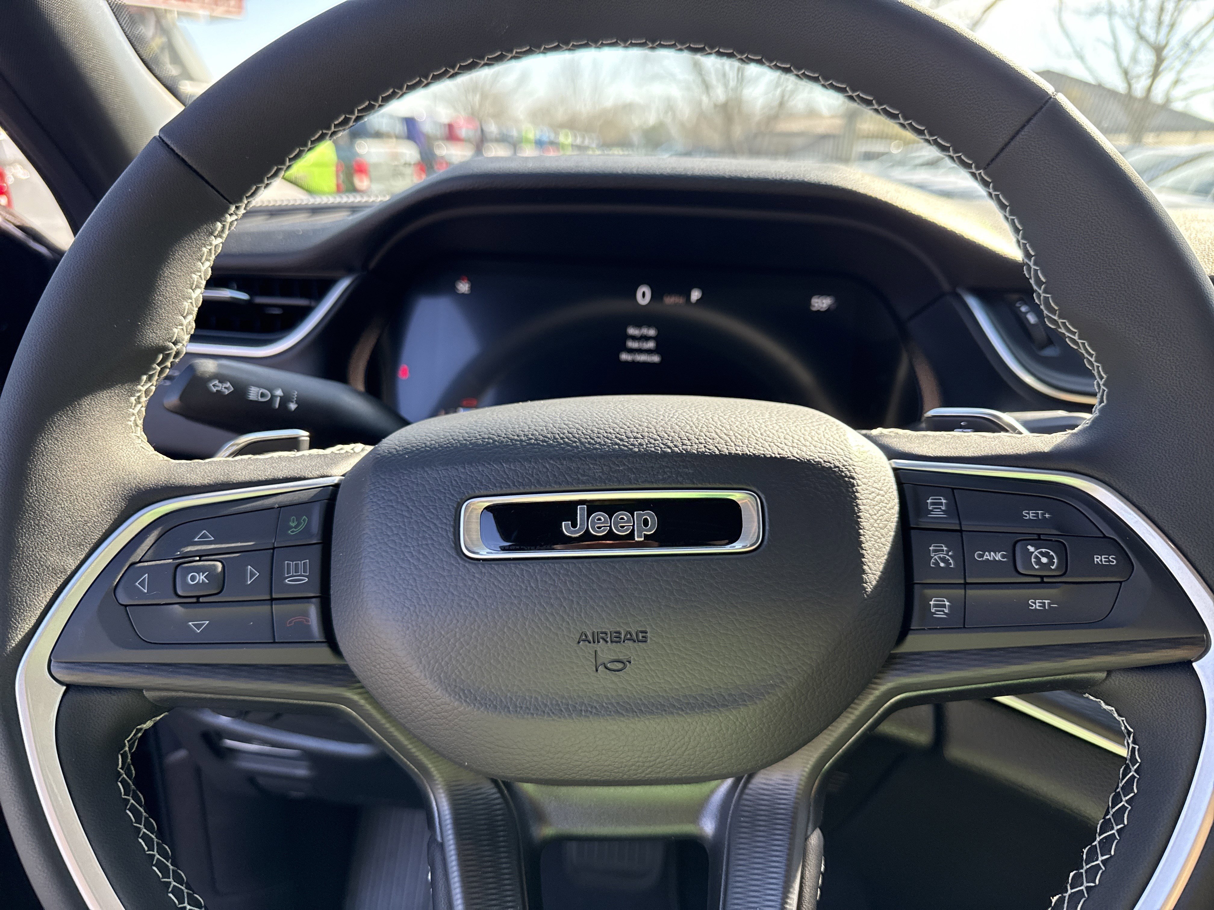 New 2025 Jeep Grand Cherokee Laredo image 24