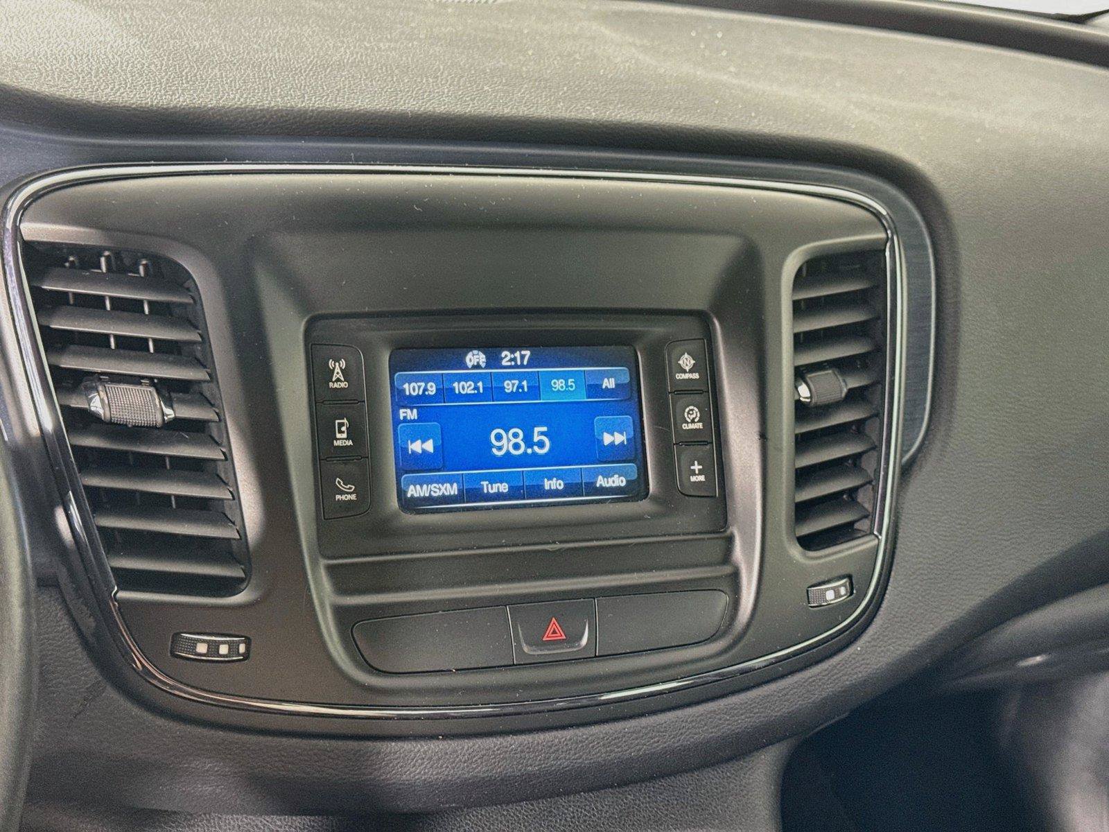 Used 2015 Chrysler 200 S FWD image 8
