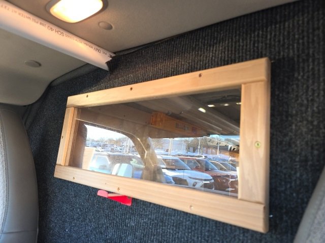 Used 2018 Chevrolet Express 2500 w/ Driver Convenience Package image 29