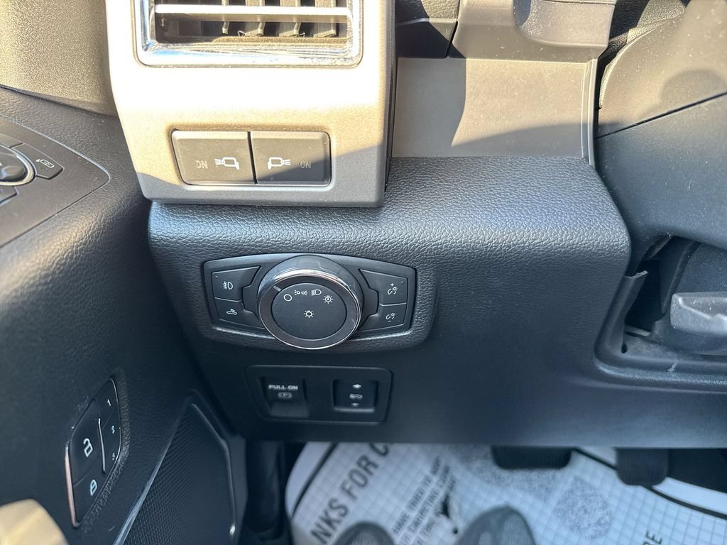 Used 2016 Ford F150 Lariat AWD/4WD image 18