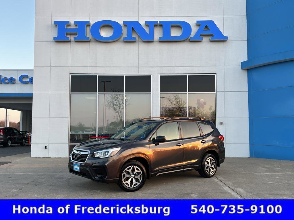 Used 2019 Subaru Forester Premium w/ All-Weather Package image 1