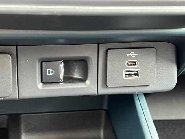 New 2025 Ford Maverick Lobo AWD/4WD image 31