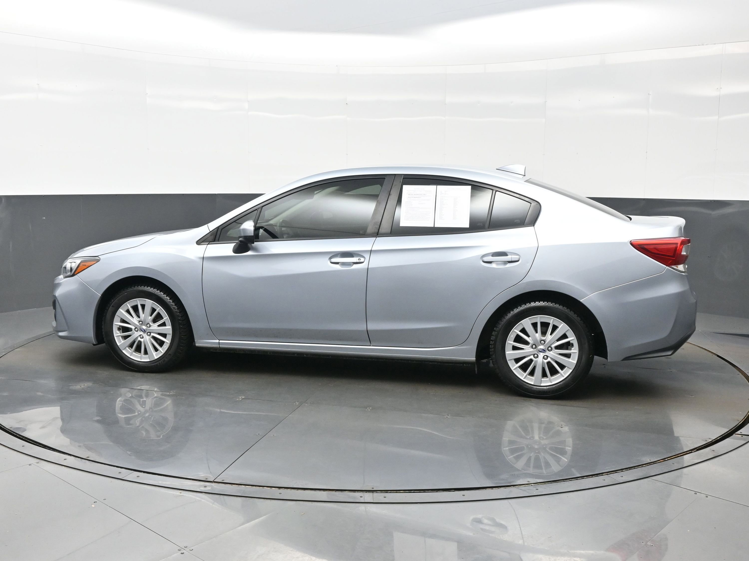 Used 2018 Subaru Impreza 2.0i Premium w/ Eyesight & BSD & Rcta AWD/4WD image 3