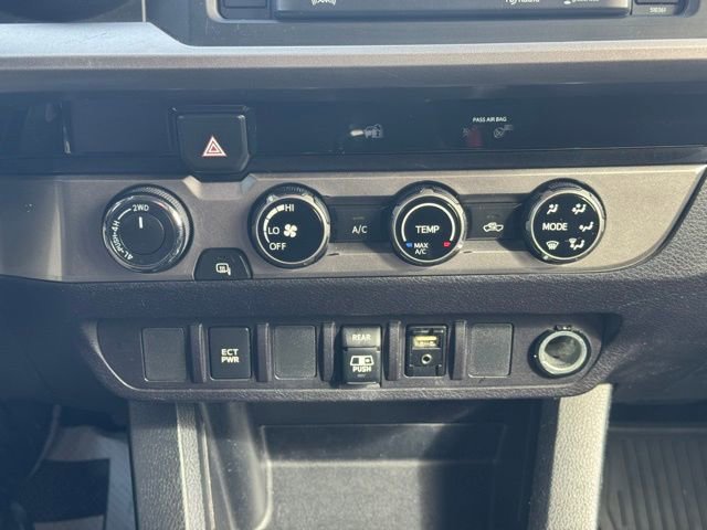 Used 2018 Toyota Tacoma SR5 image 21