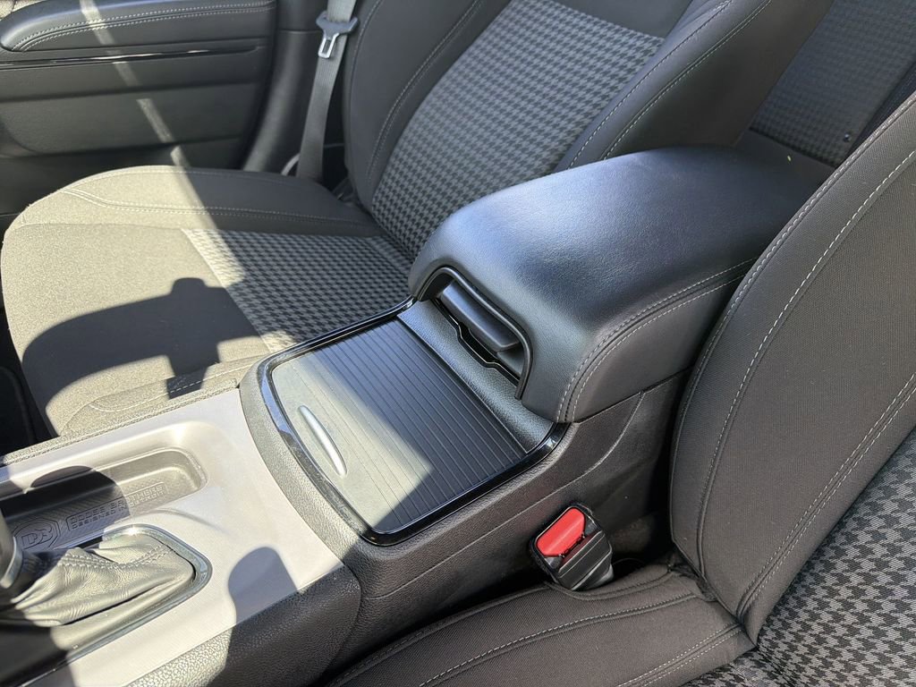 Used 2023 Dodge Charger SXT w/ Blacktop Package image 21