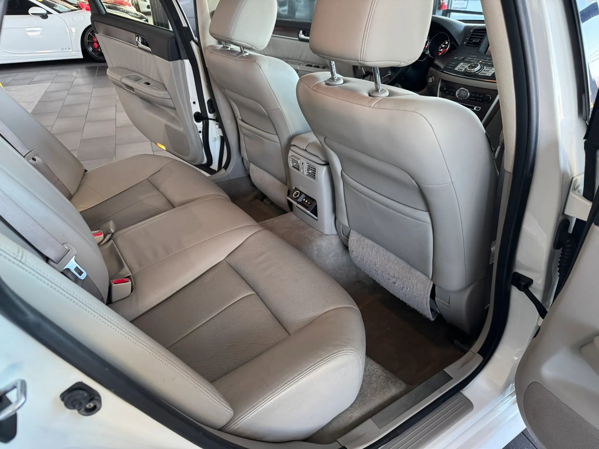 Used 2008 INFINITI M35 M35x Sedan 4D w/ Technology Pkg image 17