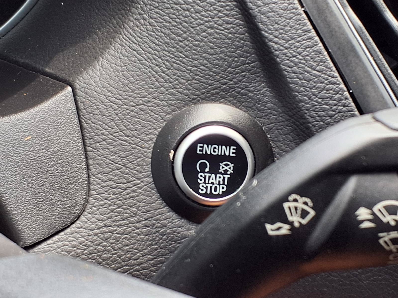 Used 2018 Ford Focus Titanium FWD image 13