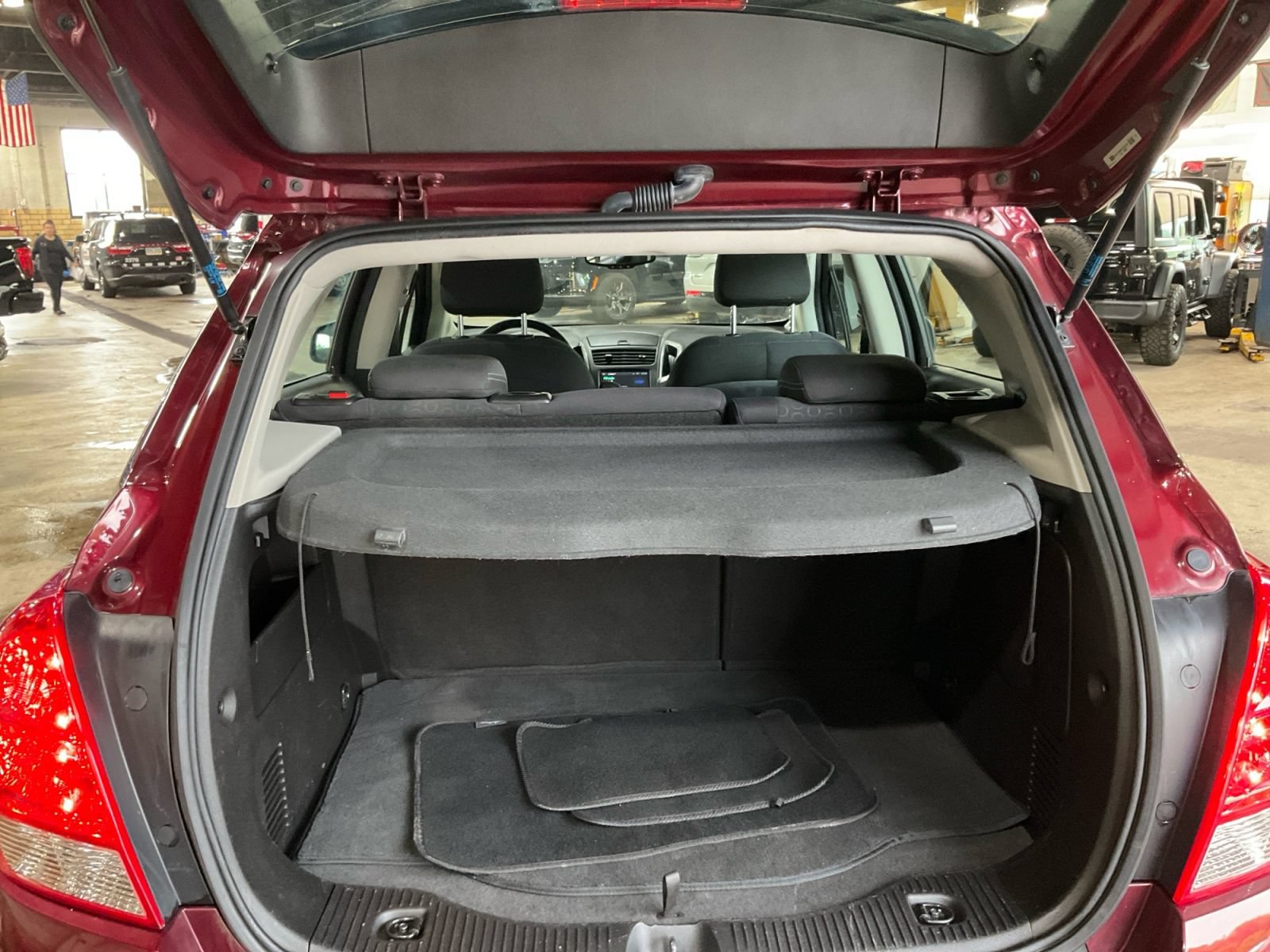 Used 2016 Chevrolet Trax LS w/ LPO, Cargo Package AWD/4WD image 21