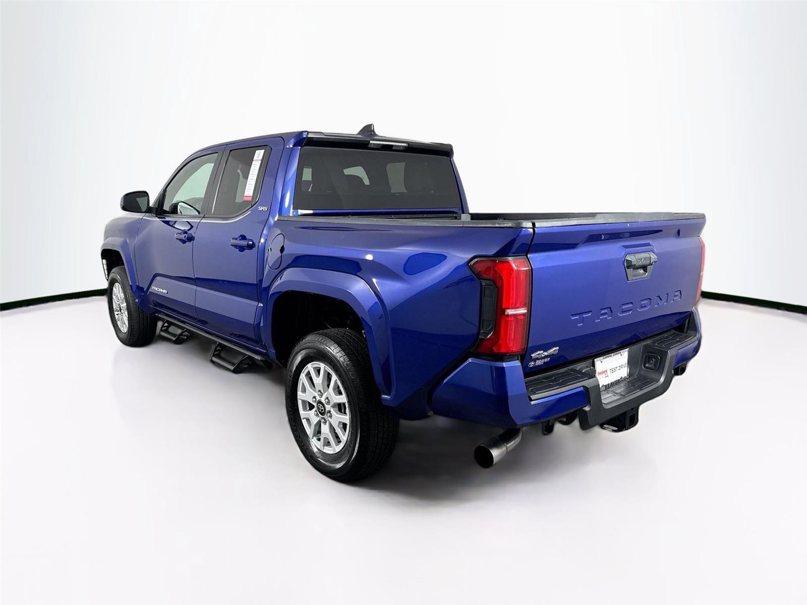 Certified 2024 Toyota Tacoma SR5 AWD/4WD image 2