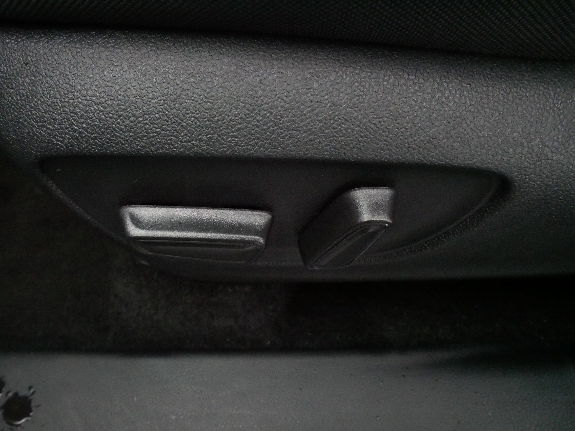 Certified 2024 Toyota Highlander LE image 25