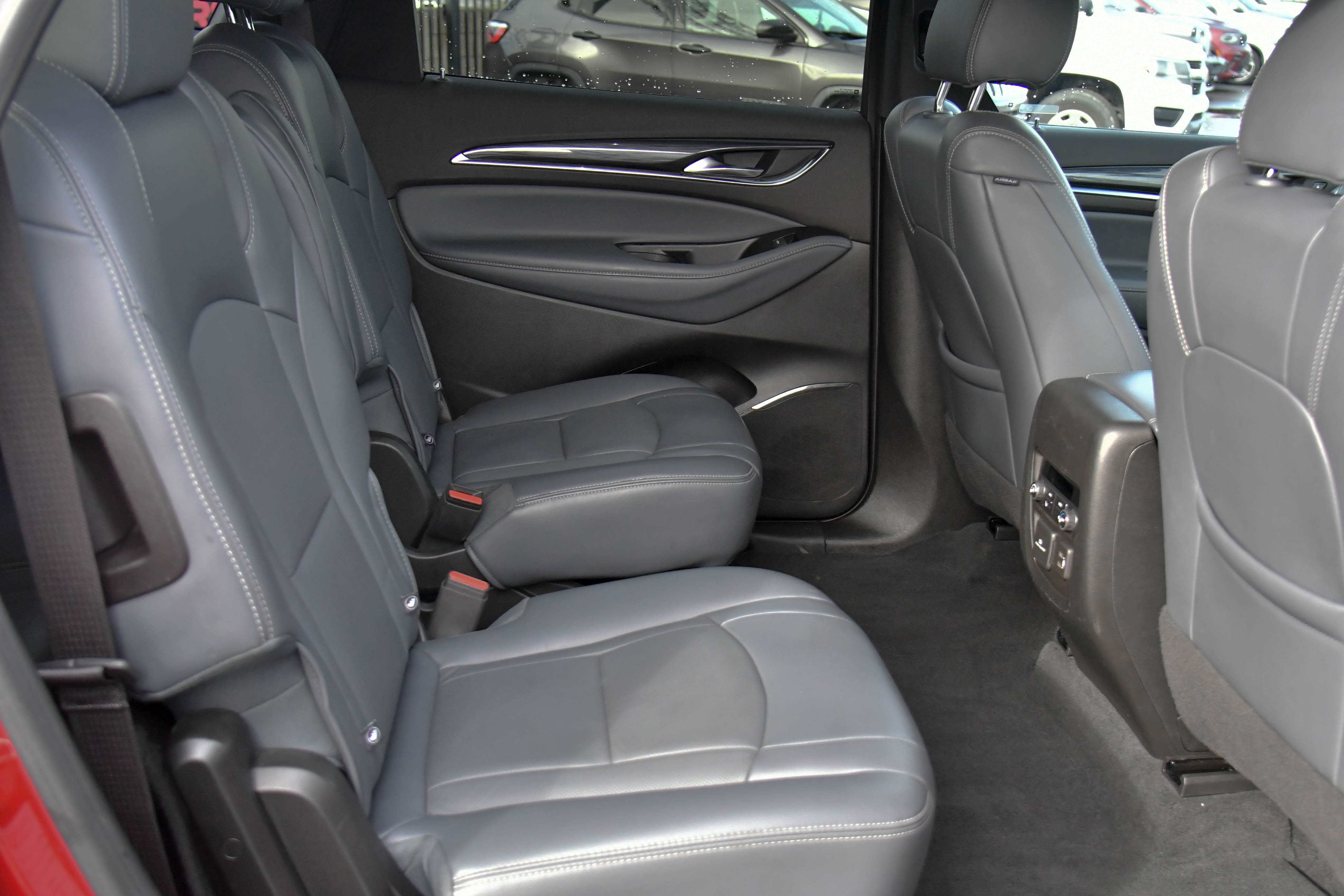 Used 2024 Buick Enclave Premium image 47