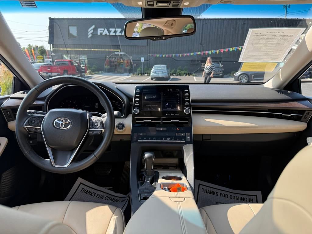 Used 2022 Toyota Avalon XLE w/ Moonroof Package image 19
