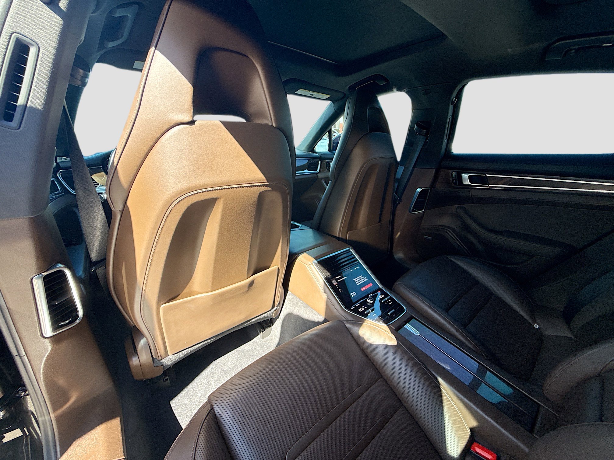 Used 2020 Porsche Panamera 4 image 22