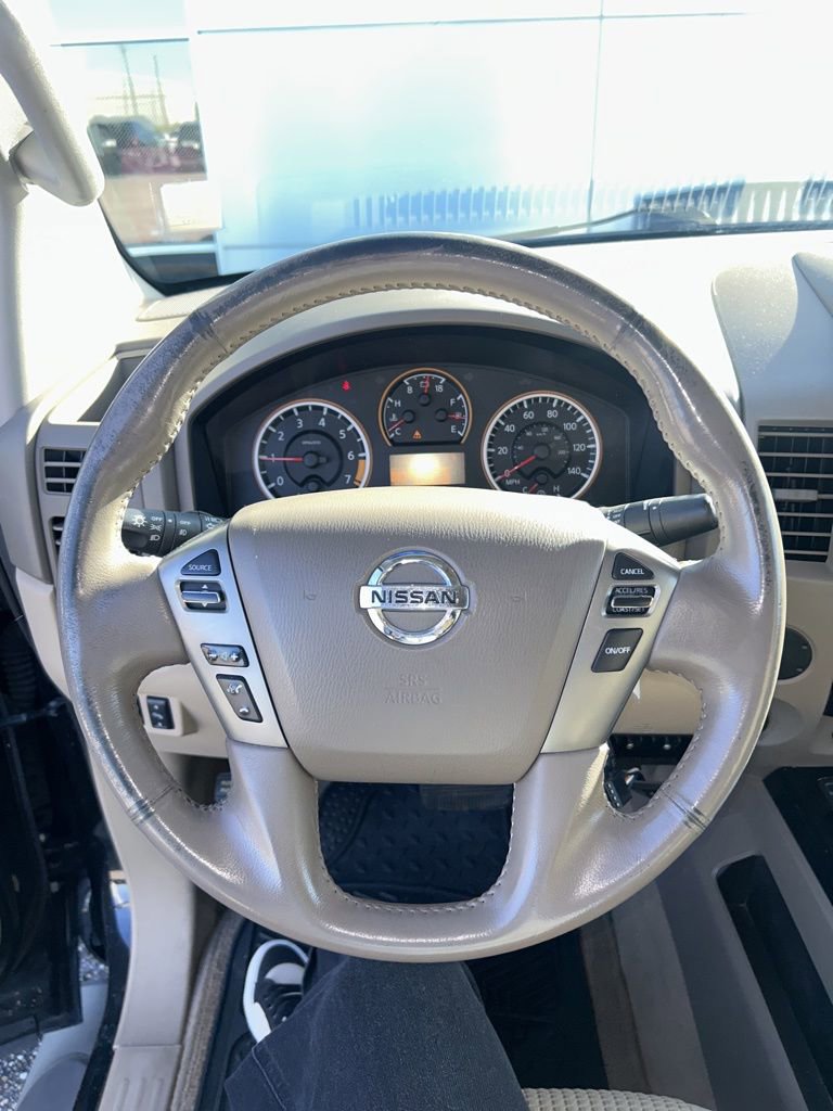 Used 2014 Nissan Titan SV w/ SV Premium Utility Package RWD image 6