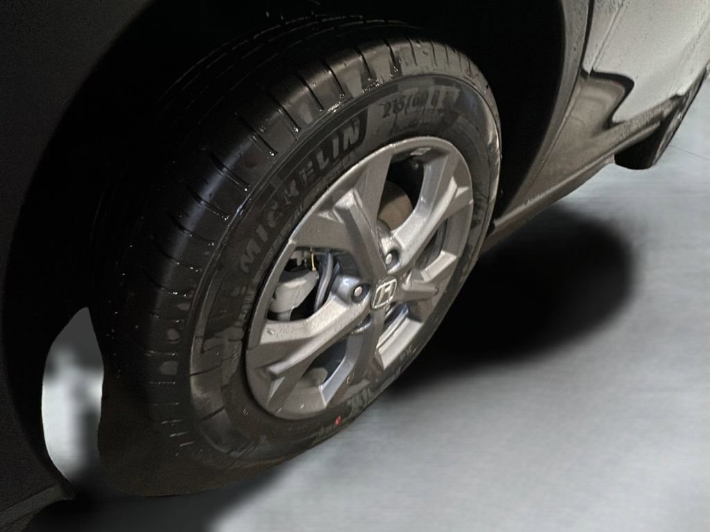 New 2026 Honda HR-V LX image 4