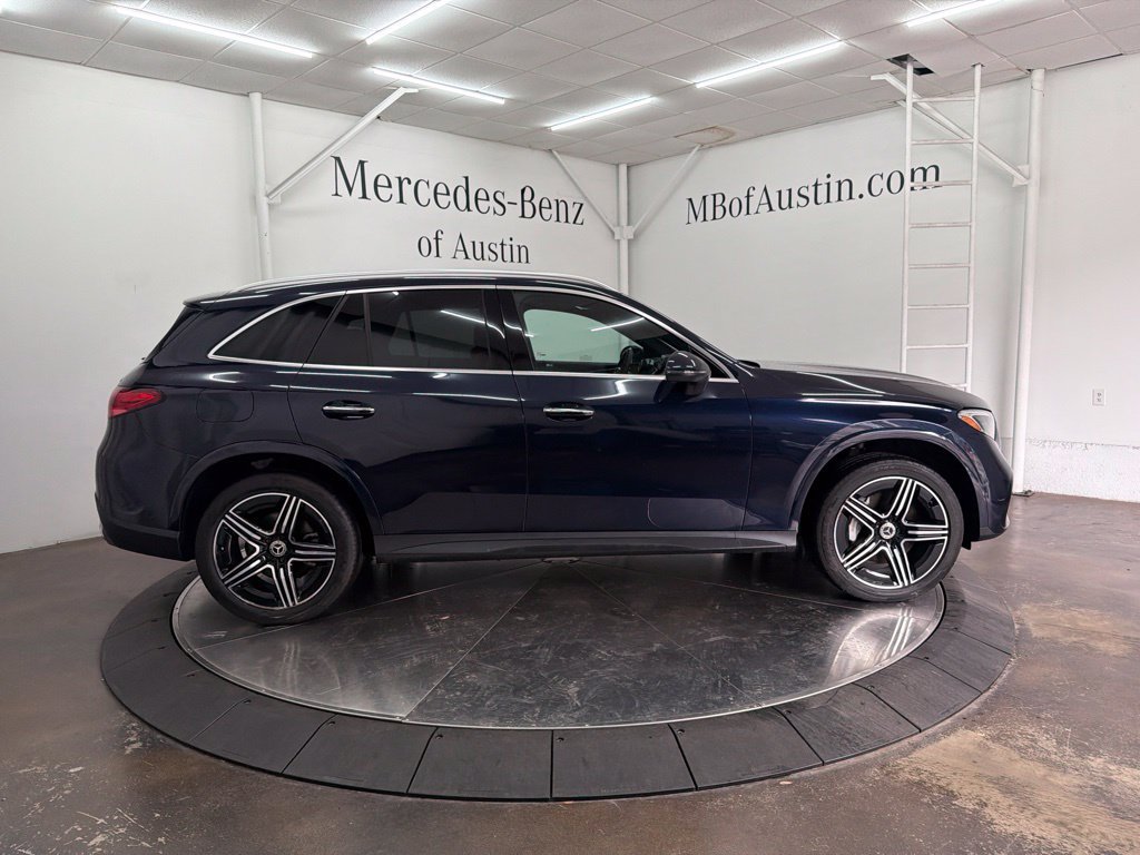Used 2023 Mercedes-Benz GLC 300 4MATIC image 9