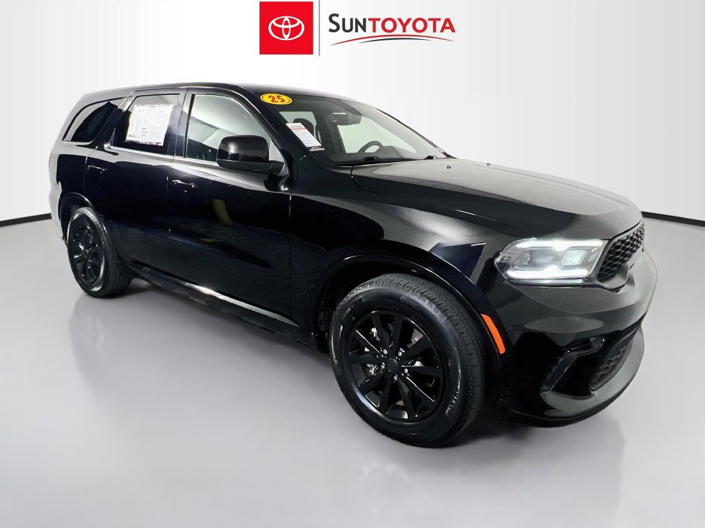 Used 2025 Dodge Durango GT RWD image 1
