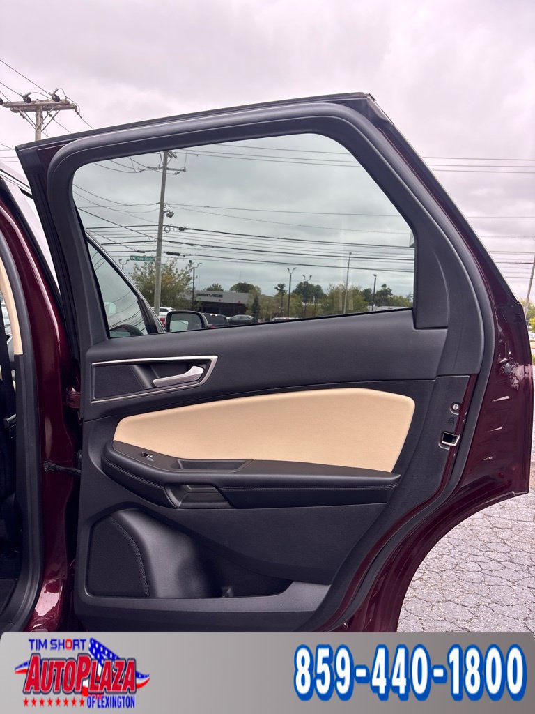 Used 2022 Ford Edge SEL w/ Convenience Package AWD/4WD image 17