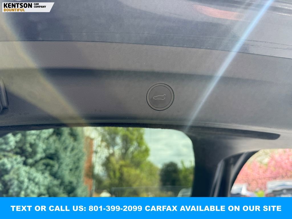 Used 2023 Tesla Model Y Long Range image 34