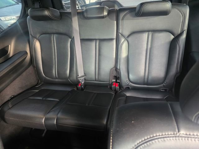 Used 2023 Jeep Grand Wagoneer 4WD image 12