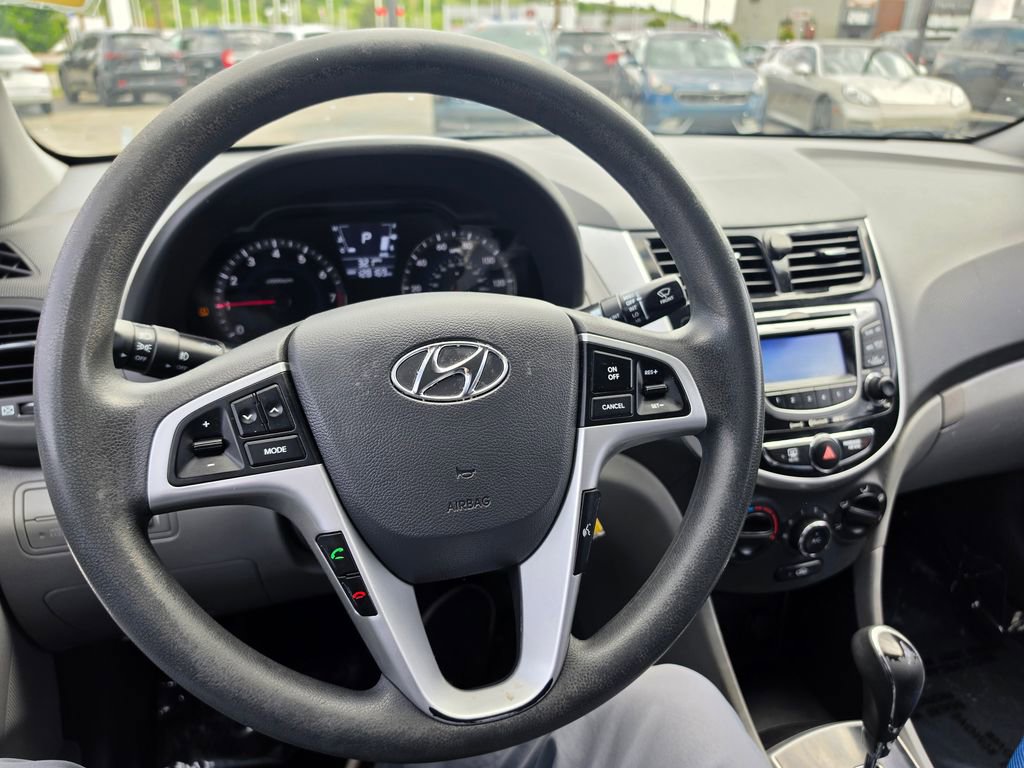 Used 2012 Hyundai Accent GLS w/ Premium Pkg 3 FWD image 15