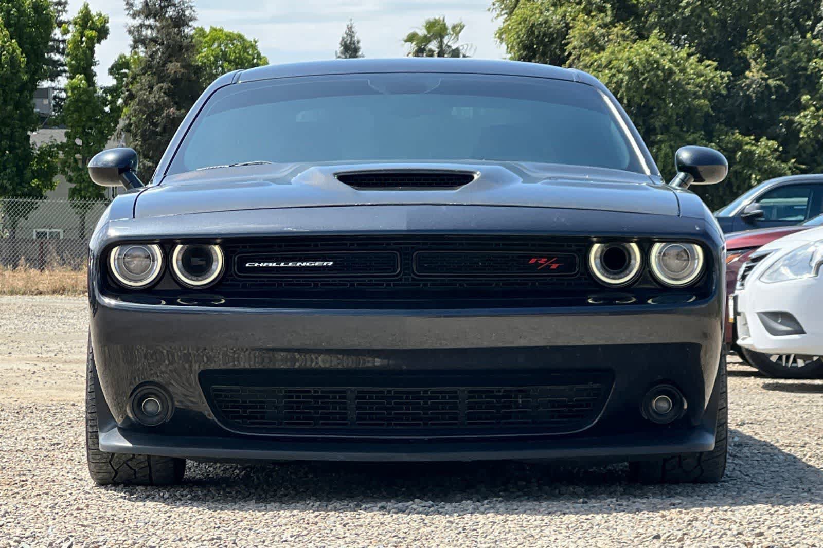 Used 2017 Dodge Challenger R/T Scat Pack RWD image 11