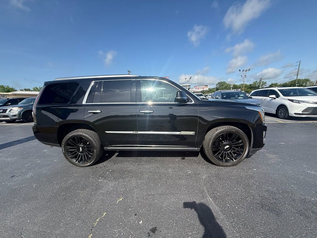 Used 2016 Cadillac Escalade Platinum AWD/4WD image 2