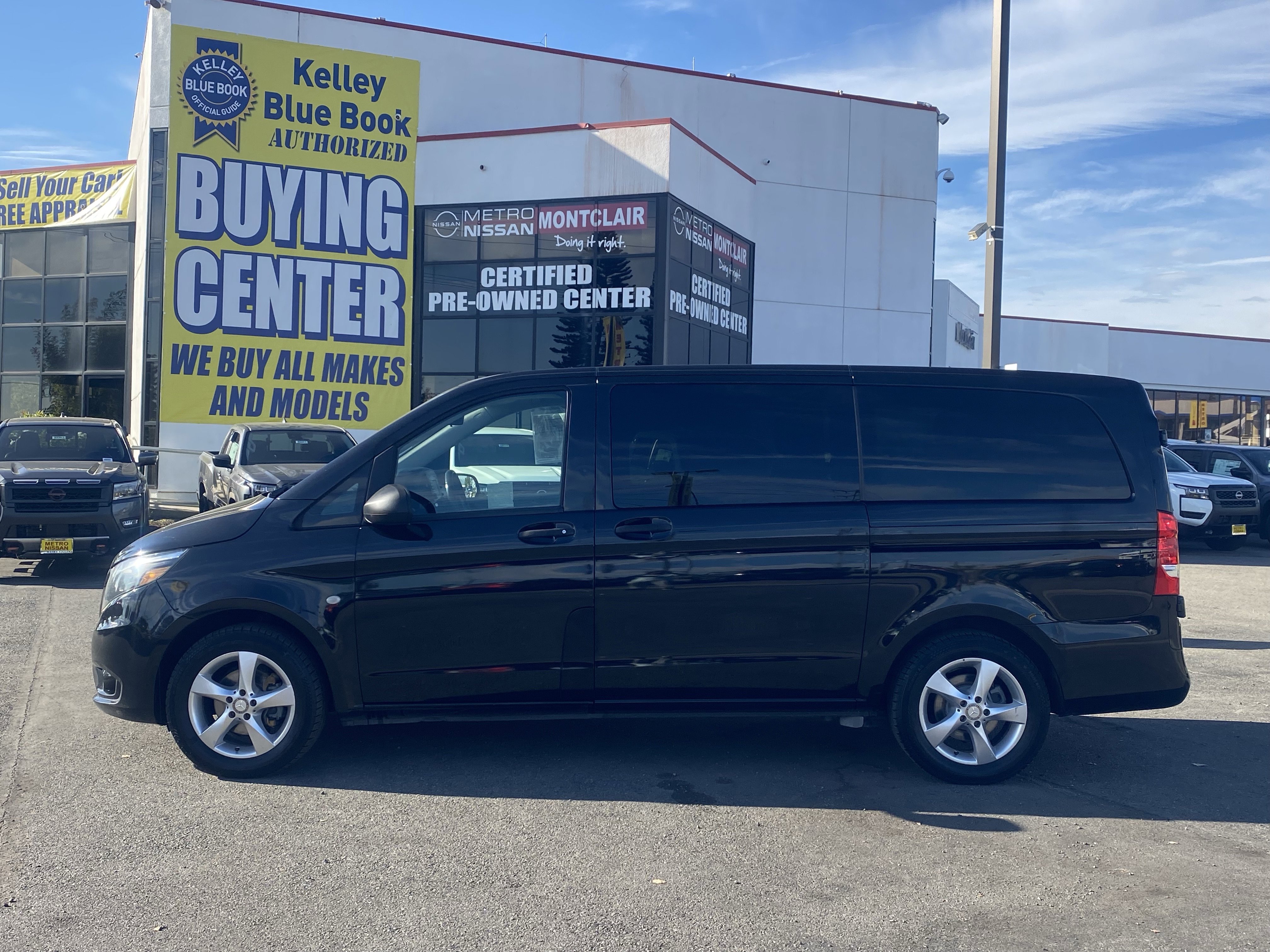 Used 2018 Mercedes-Benz Metris Passenger image 6