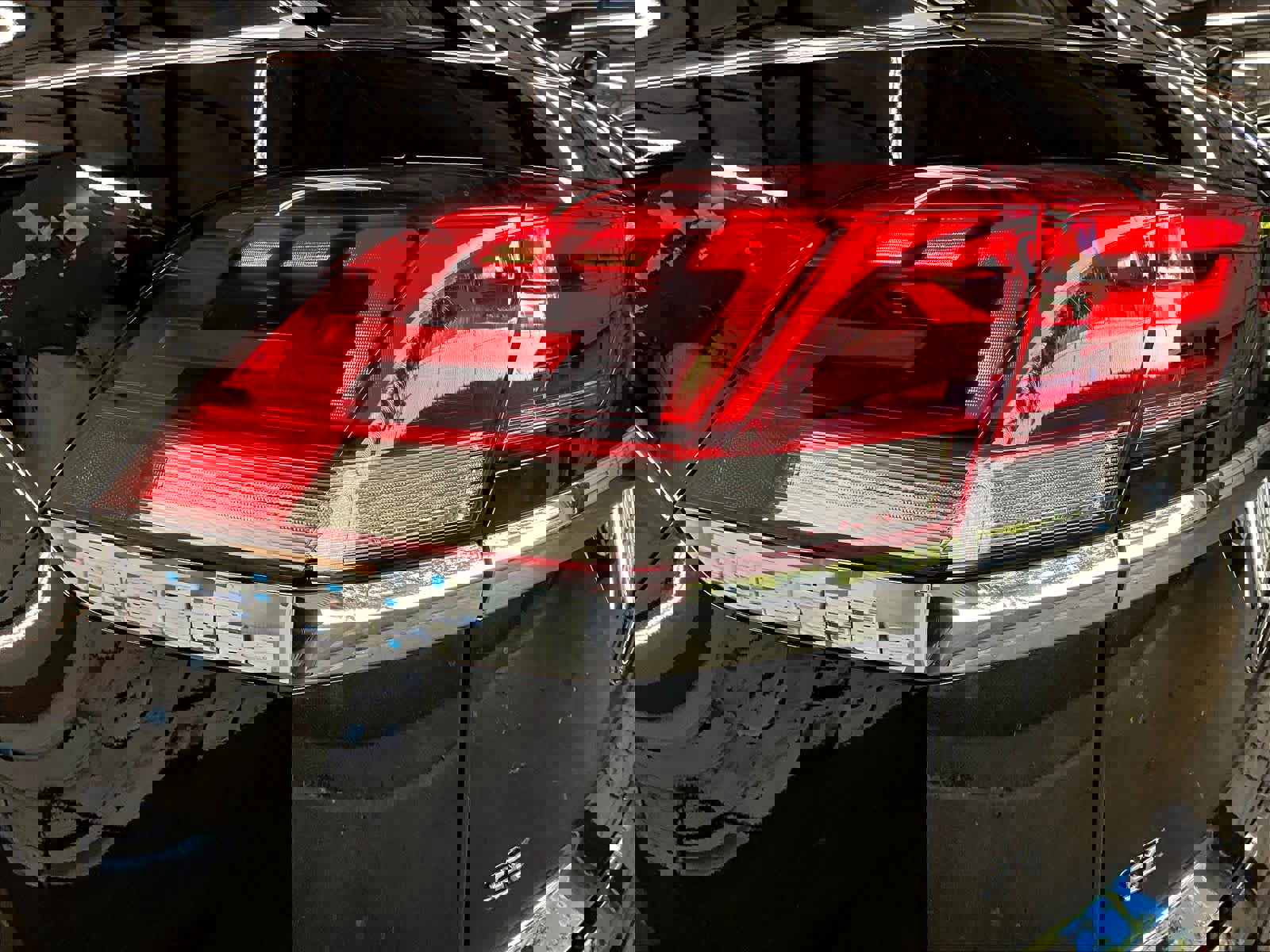 Used 2023 Volkswagen Atlas Cross Sport SE image 31