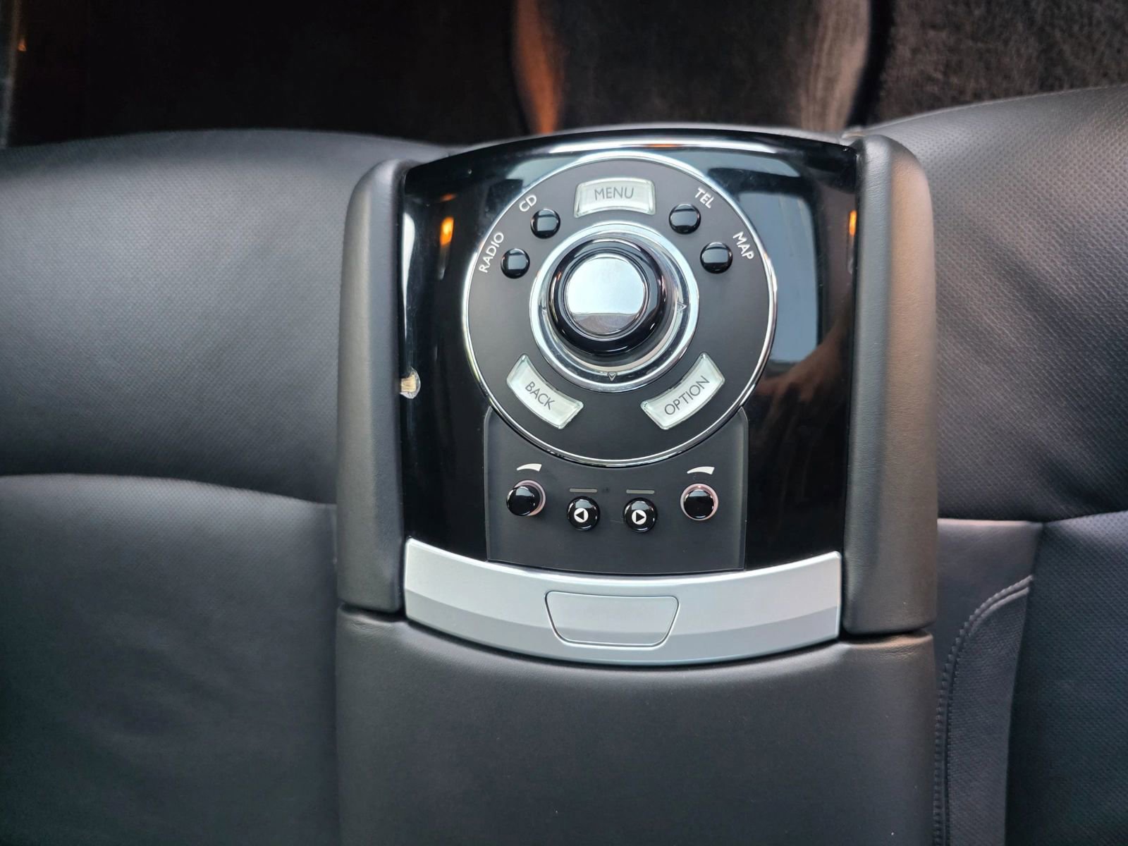 Used 2011 Rolls-Royce Ghost RWD image 34