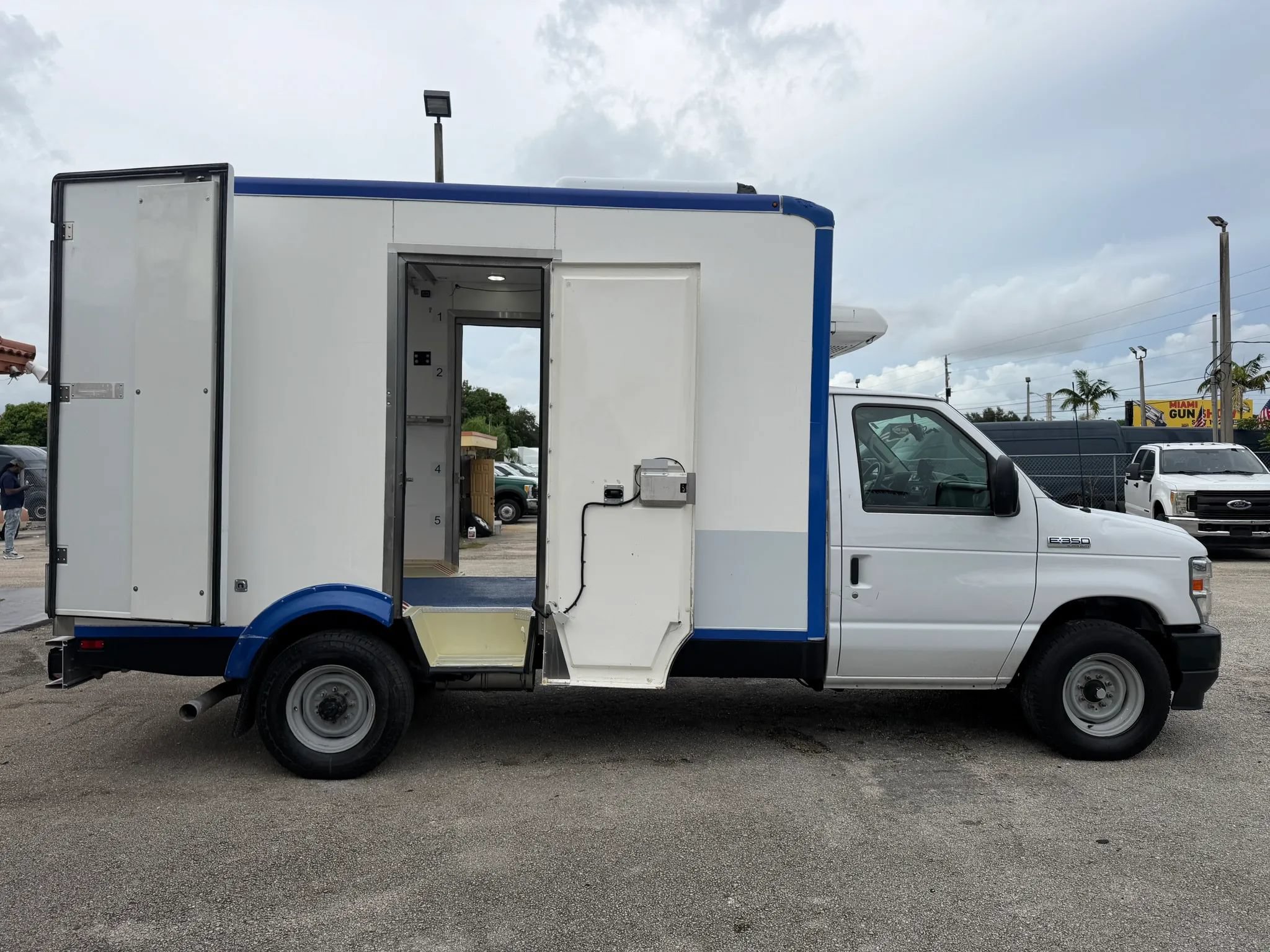 Used 2023 Ford E-350 and Econoline 350 Super Duty w/ Power Windows & Locks Group RWD image 12