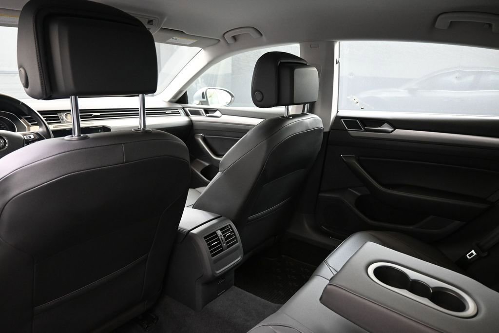 Used 2019 Volkswagen Arteon SE FWD image 19
