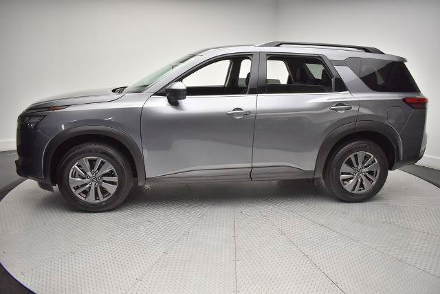 Certified 2025 Nissan Pathfinder SV FWD image 8