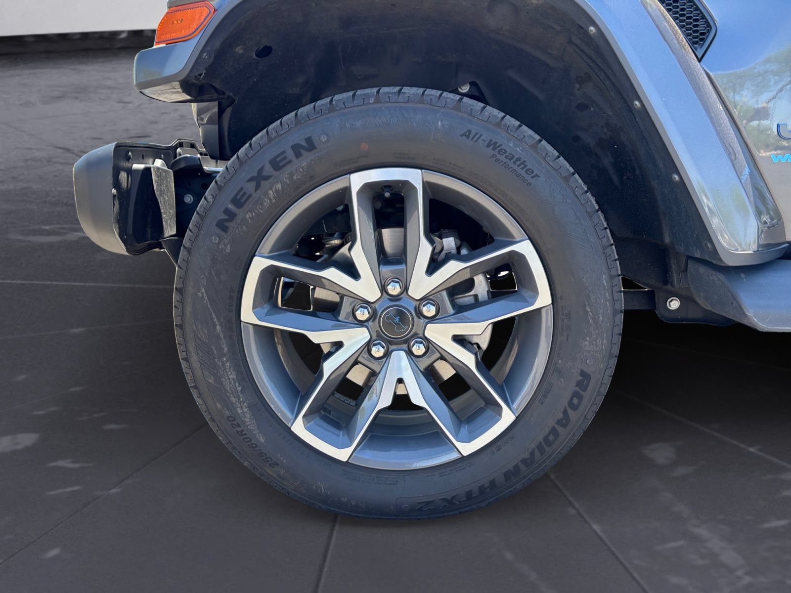 Used 2024 Jeep Wrangler Unlimited AWD/4WD image 12