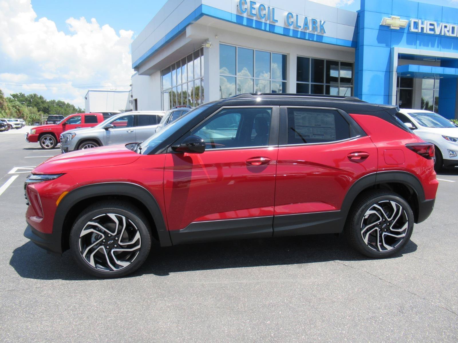 New 2026 Chevrolet TrailBlazer RS w/ Driver Confidence Package FWD image 2