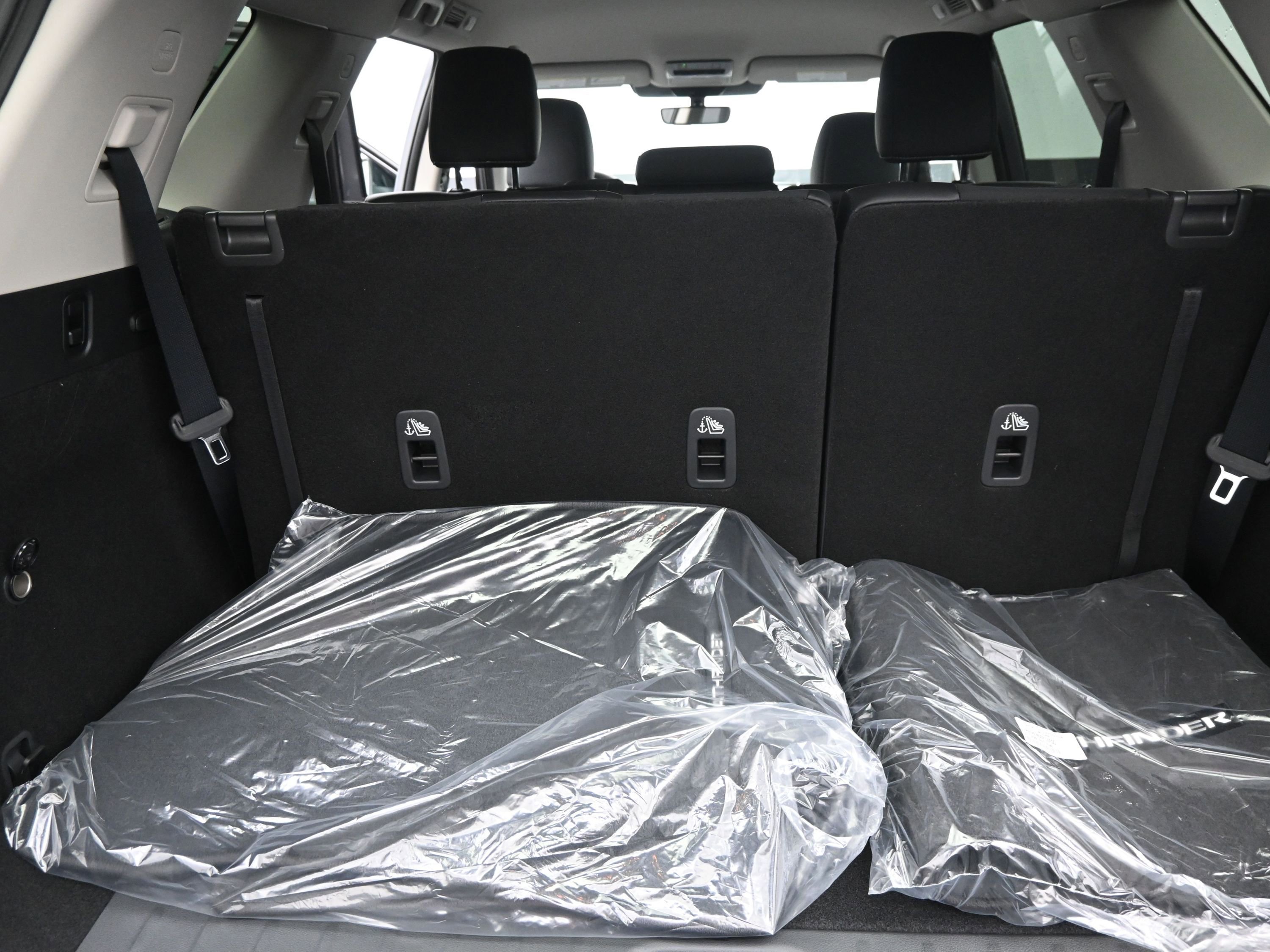 New 2026 Nissan Pathfinder SL FWD image 19
