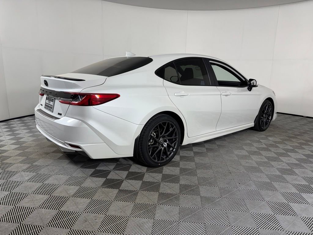 Used 2025 Toyota Camry XSE FWD image 8