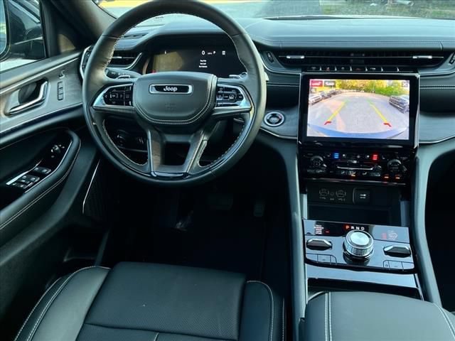 New 2025 Jeep Grand Cherokee L Overland w/ Advanced Protech Group III AWD/4WD image 20