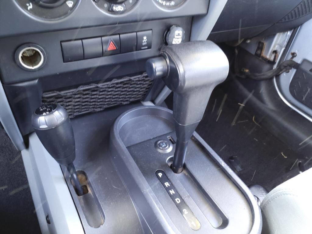 Used 2010 Jeep Wrangler Sport image 11