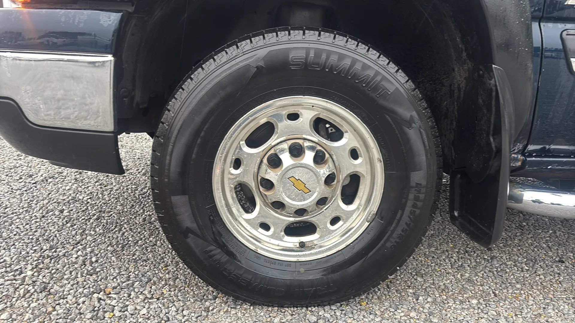 Used 2006 Chevrolet Silverado 1500 LT AWD/4WD image 14
