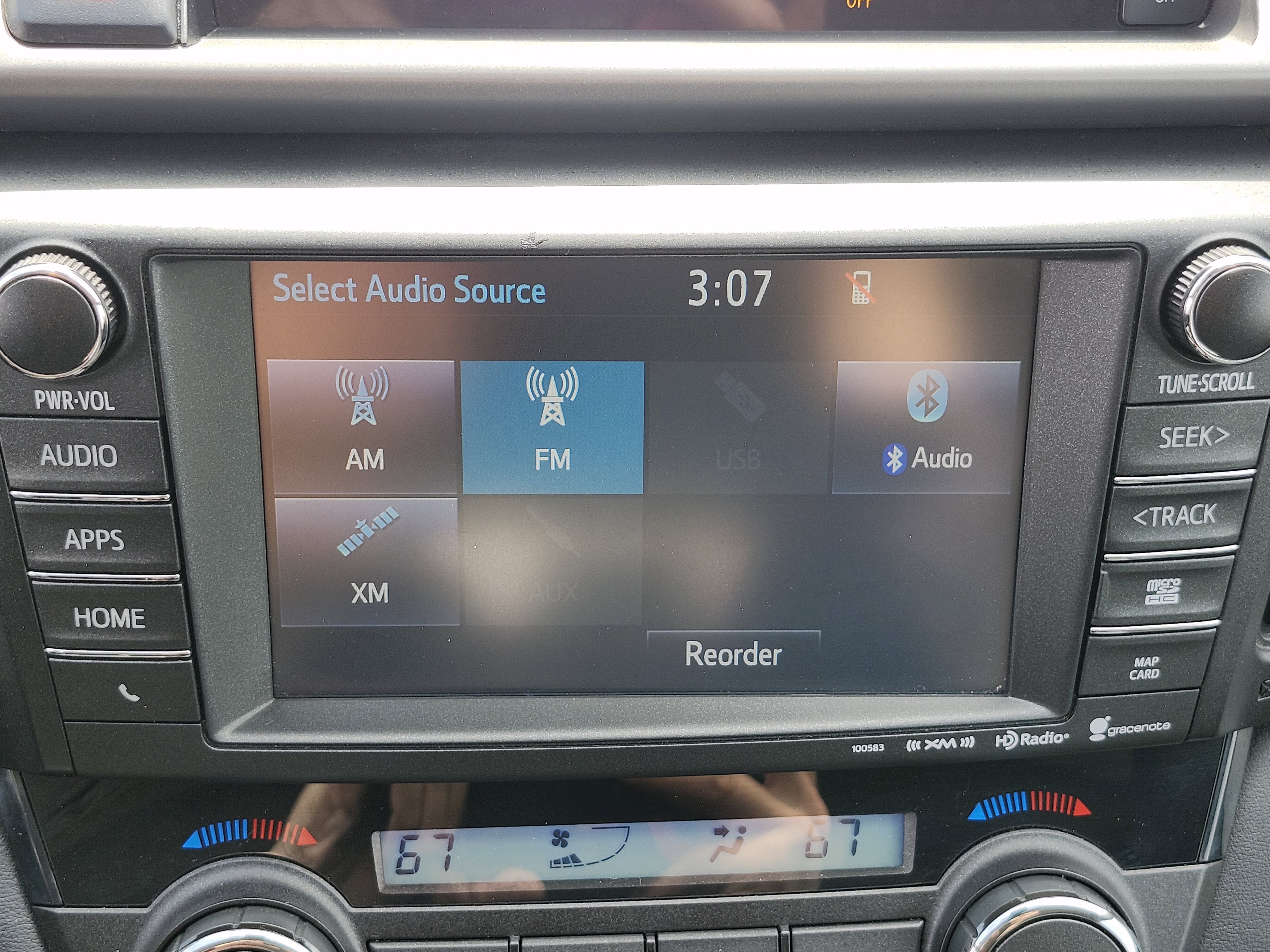 Used 2017 Toyota RAV4 Limited image 28