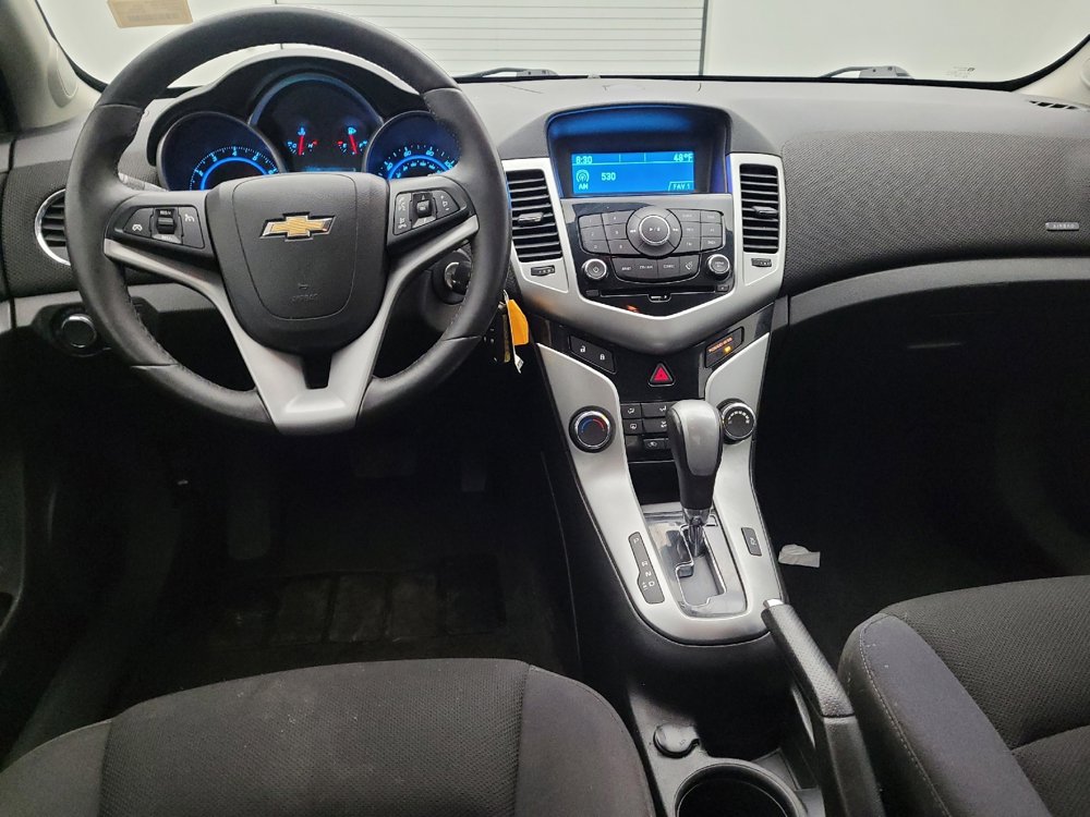 Used 2014 Chevrolet Cruze LT image 22