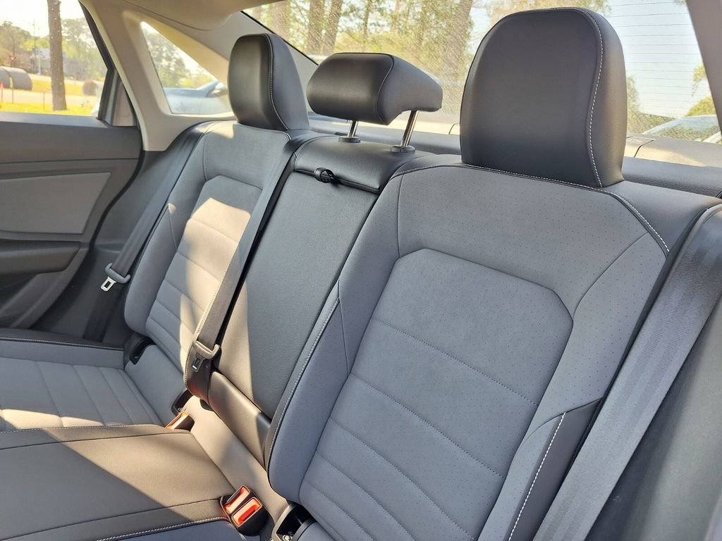 New 2026 Volkswagen Jetta SE FWD image 23