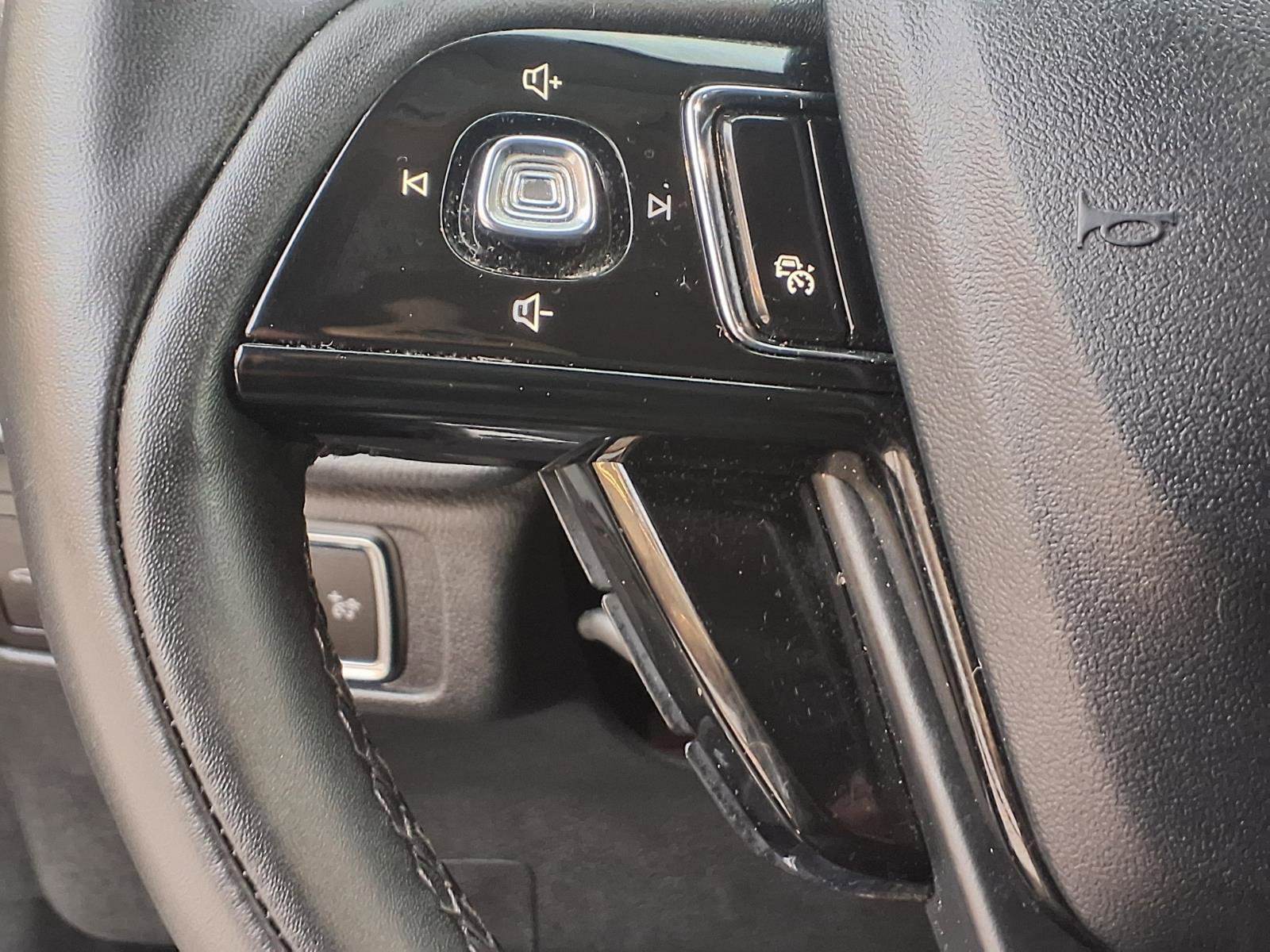 Certified 2023 Lincoln Corsair AWD image 20