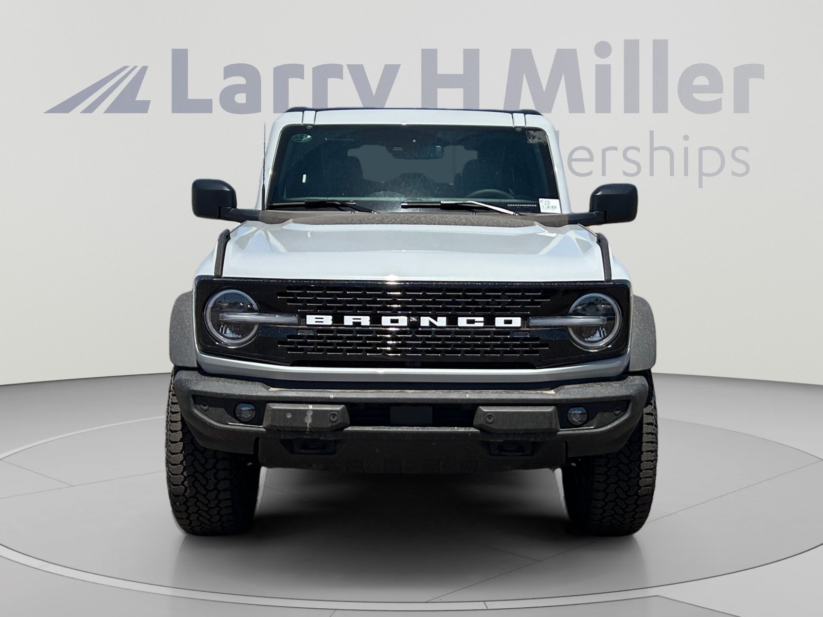 New 2026 Ford Bronco Outer Banks w/ Sasquatch Package AWD/4WD image 8
