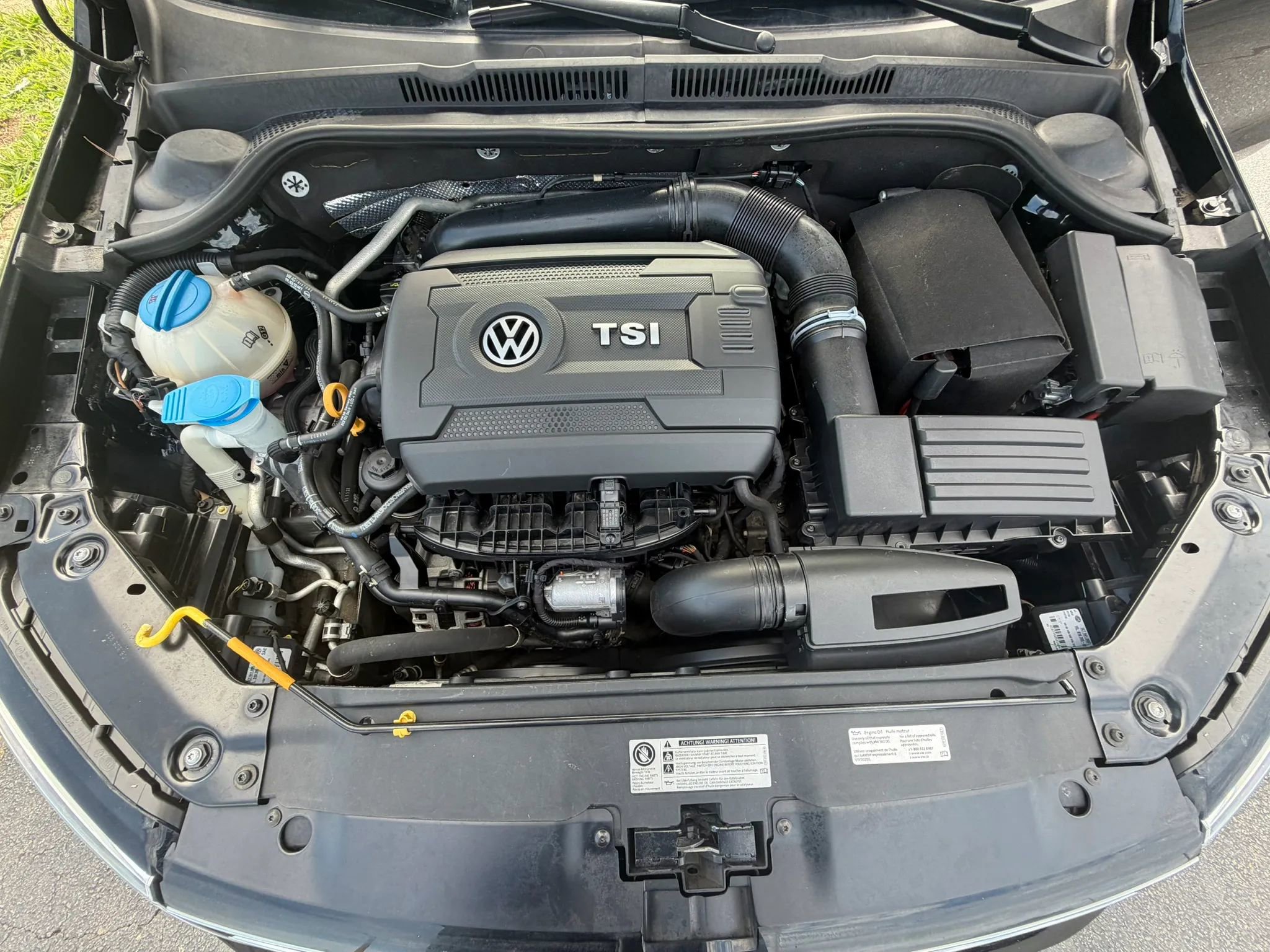 Used 2015 Volkswagen Jetta SE FWD image 25