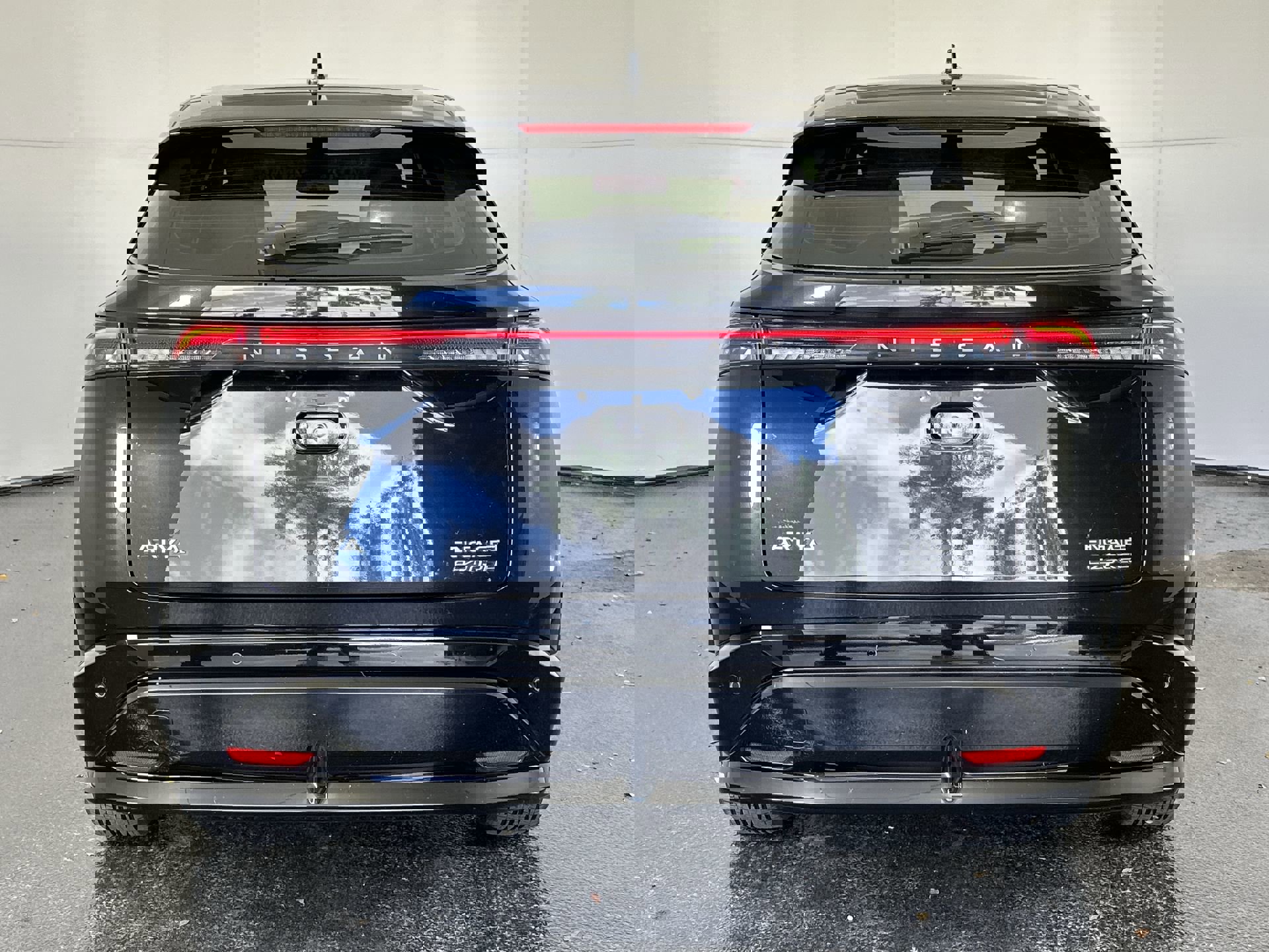 Certified 2023 Nissan Ariya AWD image 10